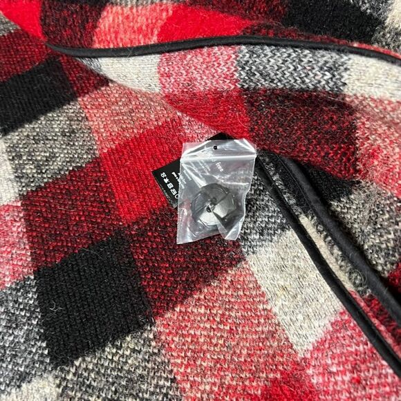 Aritzia Wilfred Free Off Duty Sweater Jacket Plaid - Picture 12 of 16